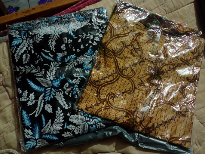 Atasan Seragam Batik Wanita Kantor Terlaris