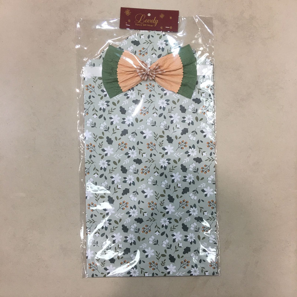 

Gramedia Banjarmasin - Lovely Gift Wrap Ukuran Besar (BKB)