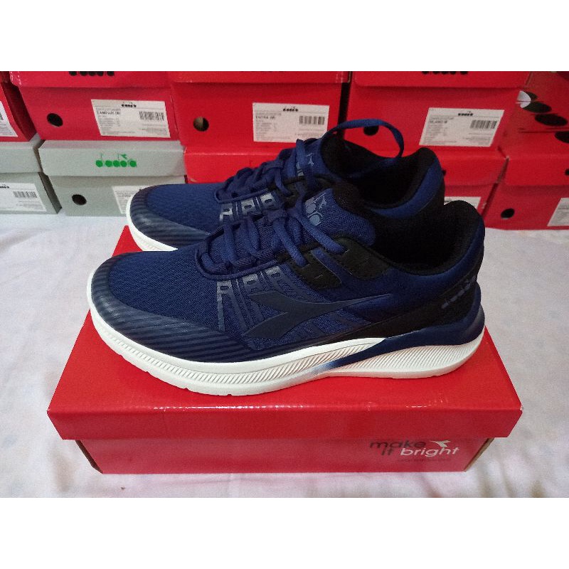 SEPATU SPORT DIADORA MEN ENTRA