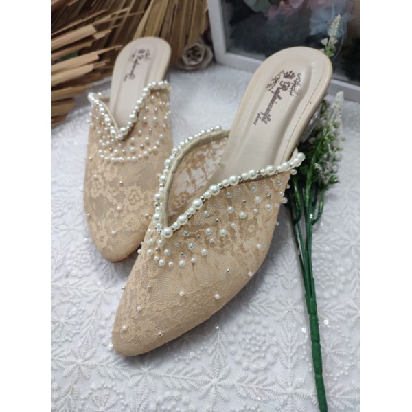 sepatu wanita rumelia cream 4cm kaca