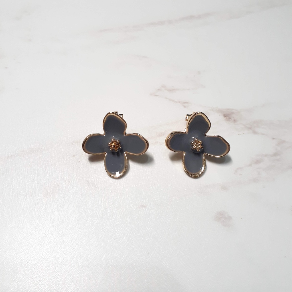 [YOMY] Anting Tusuk Simple Bentuk Bunga Kecil