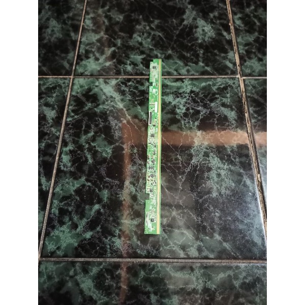 TCON - TICON - TIKON TV LCD TOSHIBA 32AV700E - AUO T315XW03