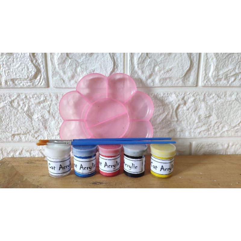

Paket Hemat Cat Acrylic 5 warna (Merah, Biru, Kuning, Hitam & Putih) + Kuas 2 pcs + Palet Cat Plastik