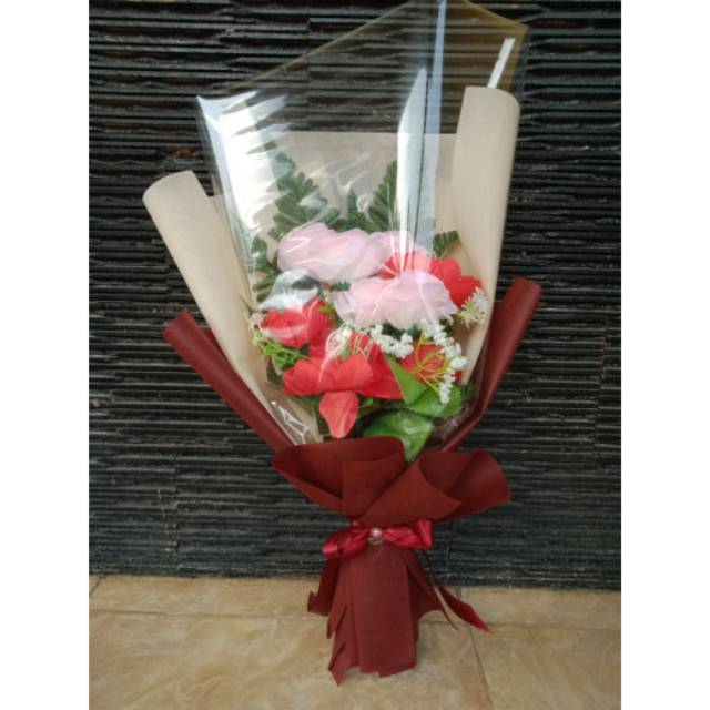 Buket bunga imitasi|buket bunga wisuda|buket bunga wedding