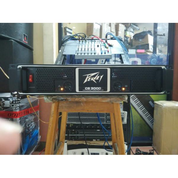 (PETI KAYU) power amplifier peavey cs 3000