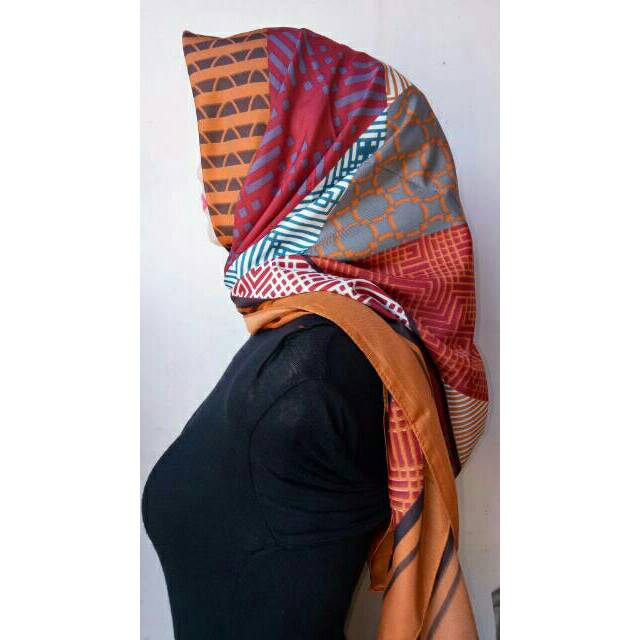SEGIEMPAT YEFFA SCARF / YEFFA HIJAB