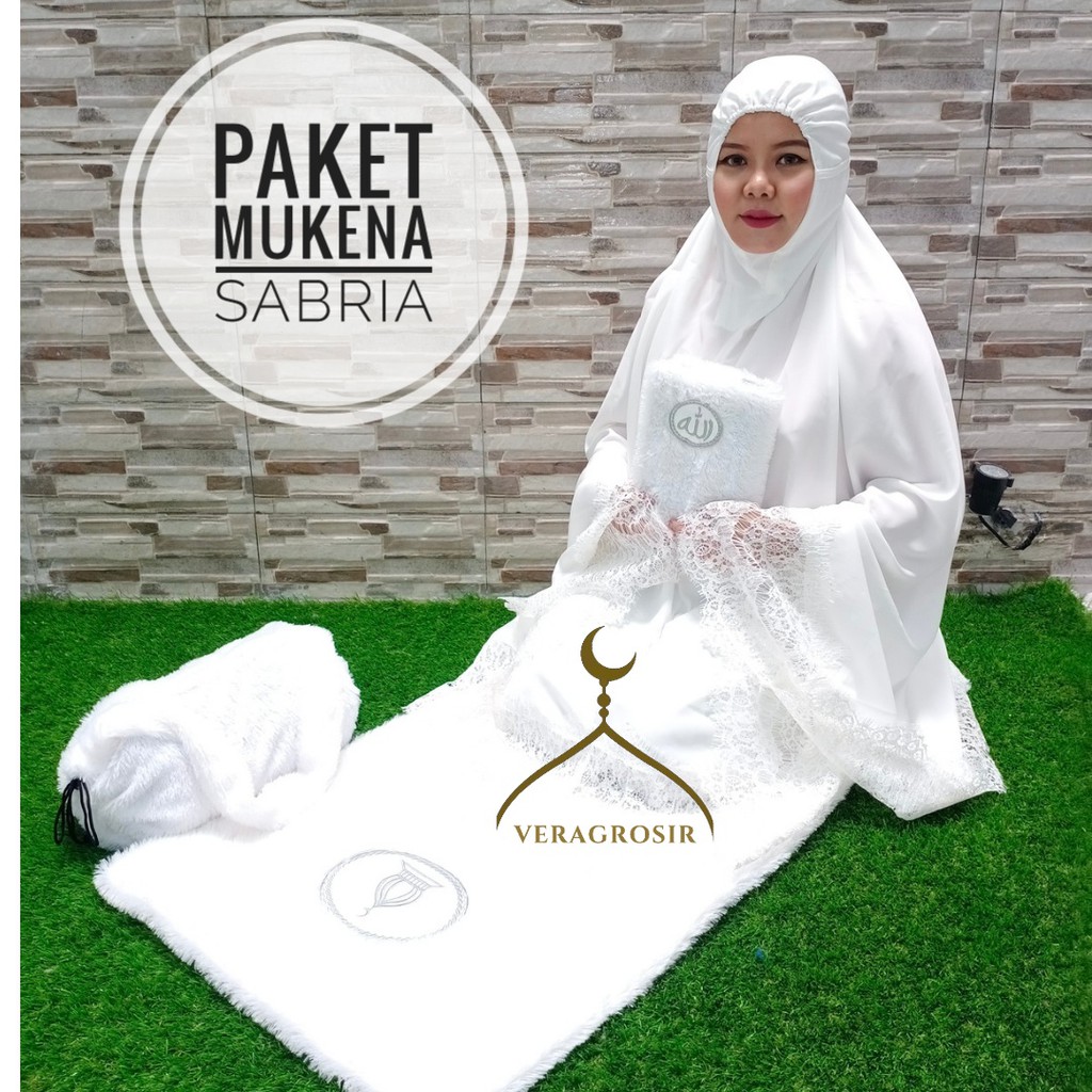 PAKET MUKENA SABRIA SAJADAH TRAVEL DAN ALQURAN TERJEMAHAN A5