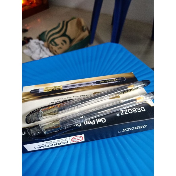 

Pena cair gel debozz warna hitam