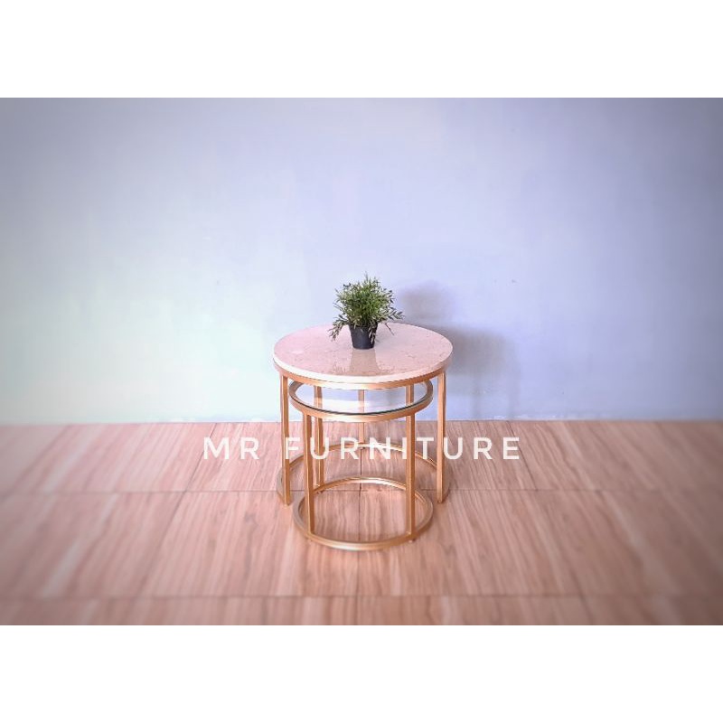 Meja Tamu Nesting Table Kombinasi Marmer dan Kaca Finishing Gold Terlaris-1