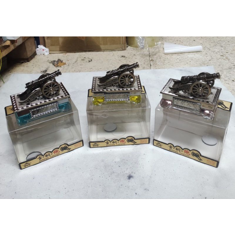 Parfum Mobil Dashboard Hiasan Pajangan