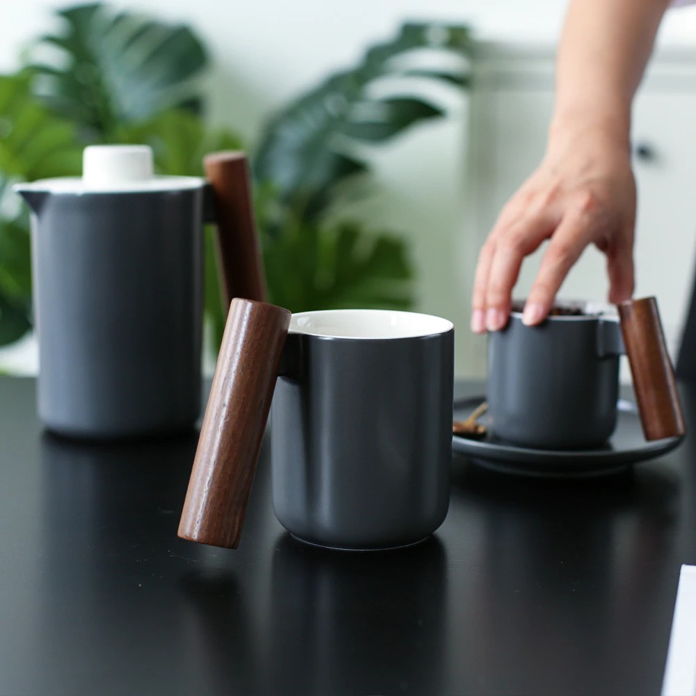 ANTOWALL Nordic Retro Simple Wooden Handle Mug Ceramic Mug Petty Bourgeoisie Coffee Mug  leisure