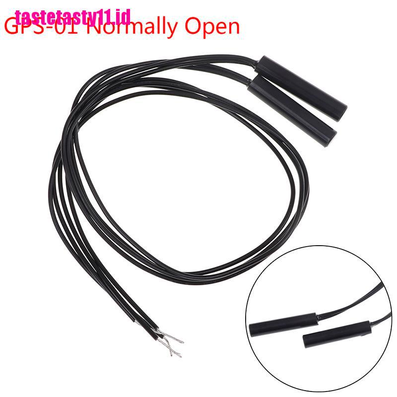 2 Pcs sensor Magnetik Bentuk Silinder Bahan Plastik