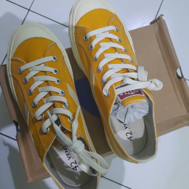 SEPATU VENTELA DARK YELLOW NEW Ukuran 42