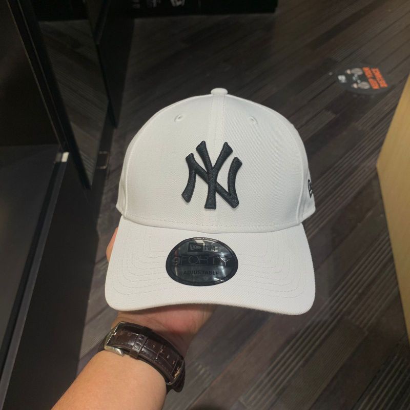 Topi New Era NY Yankees Cap - White/Black