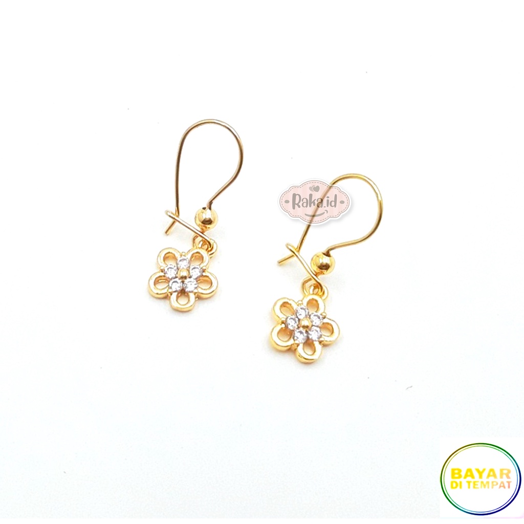 Anting Clip / Klip Motif 5 Bunga Perhiasan Aksesoris Wanita 947