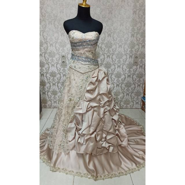 Preloved gaun penyanyi. Preloved gaun pesta /gaun pengantin