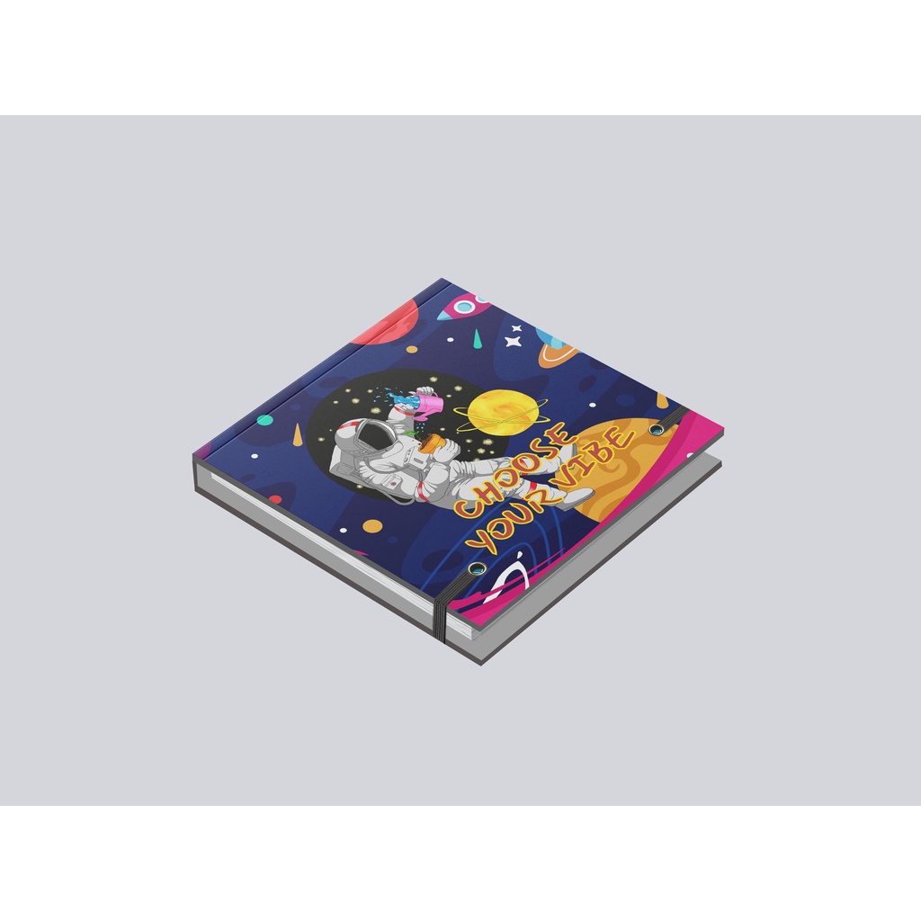 

Stickynote Space " White Astronout" hard cover 8.5 x 8.5 cm