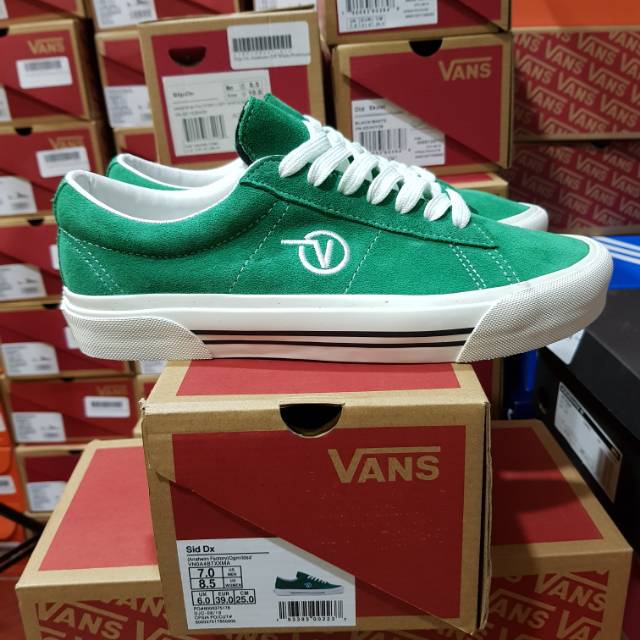 Vans Sid DX Anaheim Factory Emerald Suede

grey