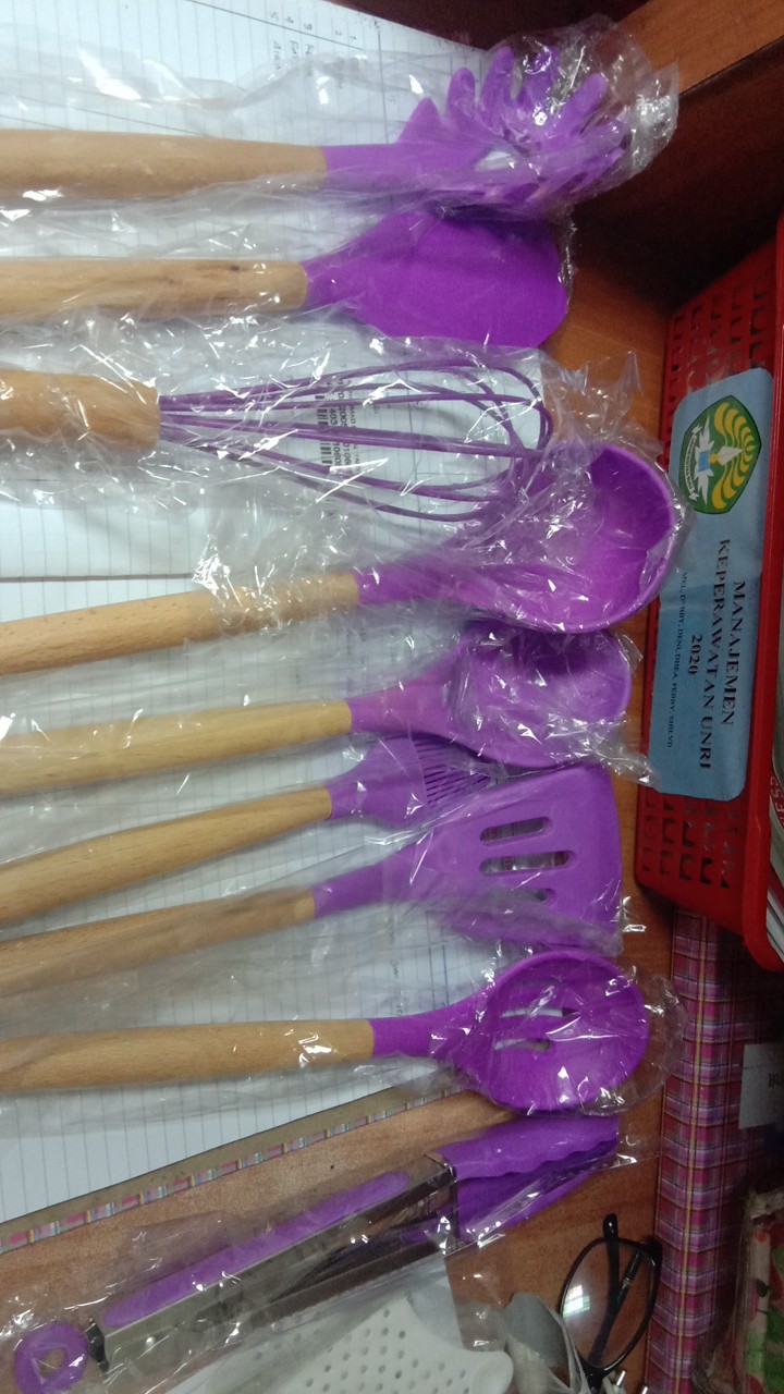 Spatula Set 10in1 Silikon Kayu Sendok Sutil Brush Penjepit Kocokan Alat Dapur Masak