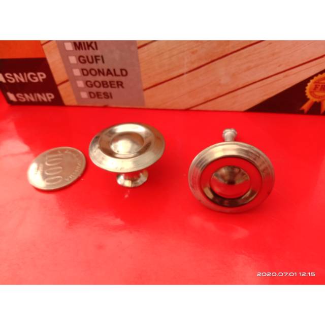 Tarikan handle gagang pegangan bulat pintu lemari minimalis