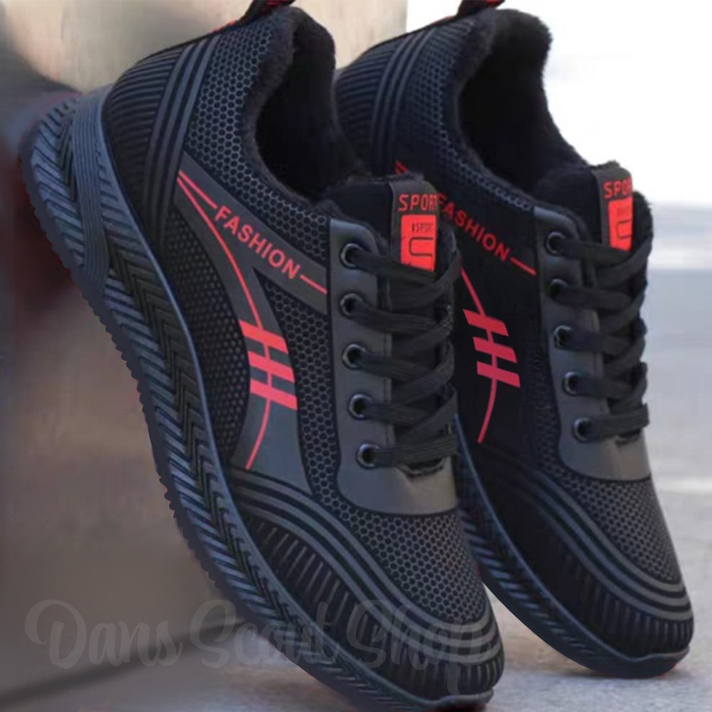 Sepatu Sneakers Olahraga Pria Model Tali Fashion Garis