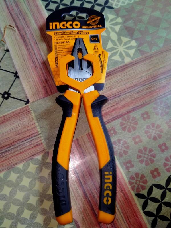 Tang Kombinasi Industrial 7  Ingco 7 Ingco