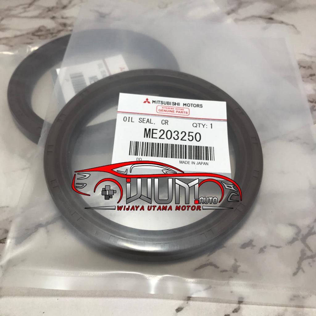 OIL SEAL CRANKSHAFT SEAL KER AS BELAKANG STRADA L200 TRITON 2.8