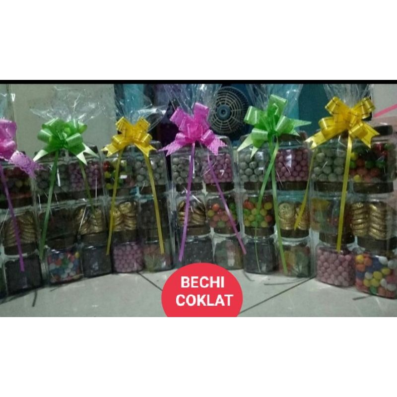 

Parcel coklat isi 6 toples