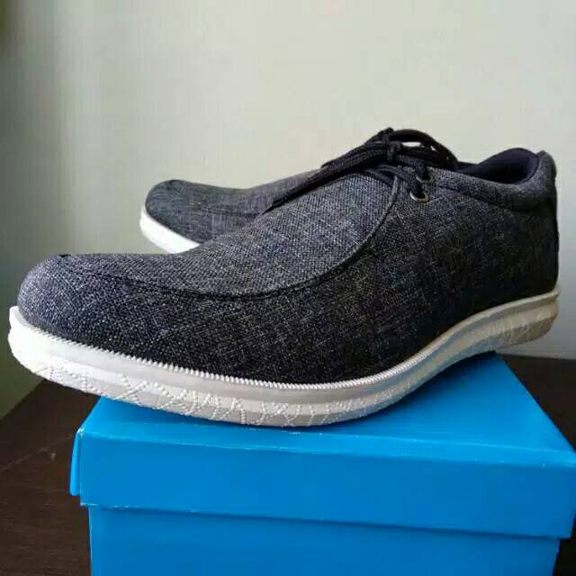 Sepatu Pria Yongki Komaladi