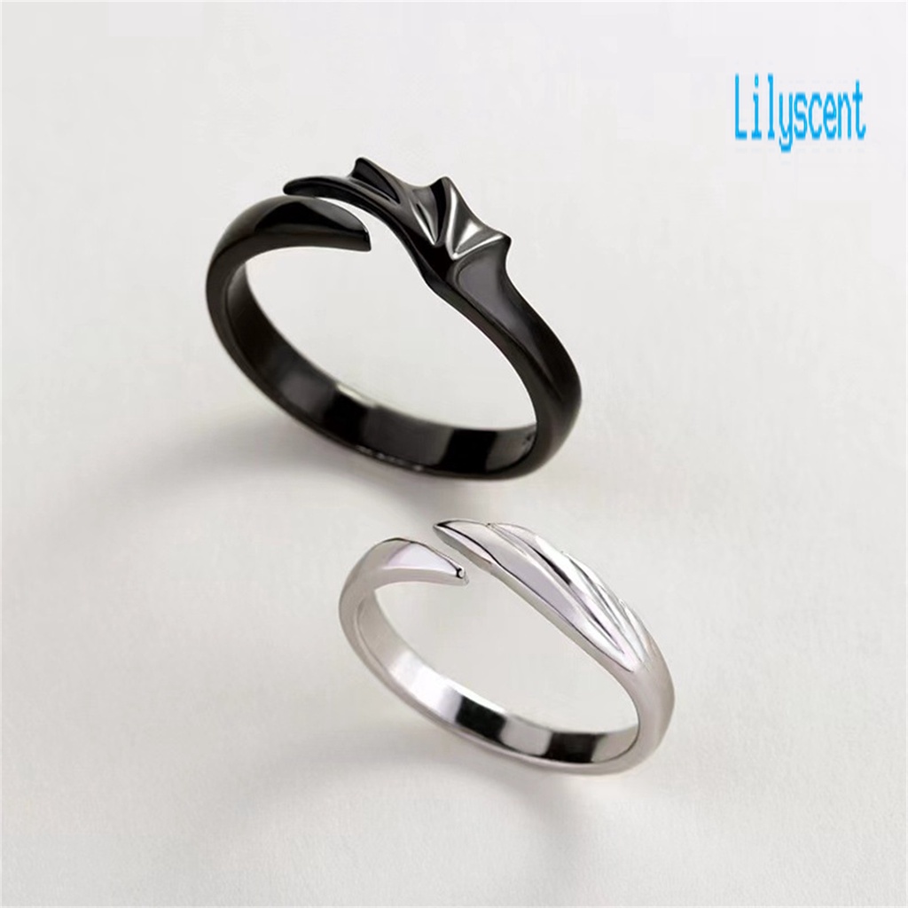 2 Pcs Cincin Pasangan Bahan Logam Tahan Karat Untuk Hadiah Ulang Tahun Wanita