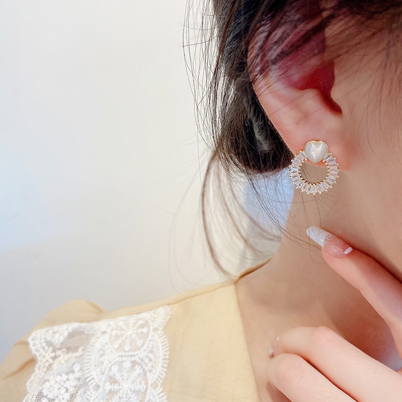 Anting Stud Zircon Bentuk Lingkaran Hati Bahan S925 Silver Needle