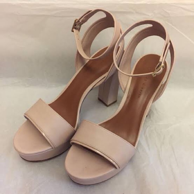 [Preloved] Heels Charles and Keith - ORI