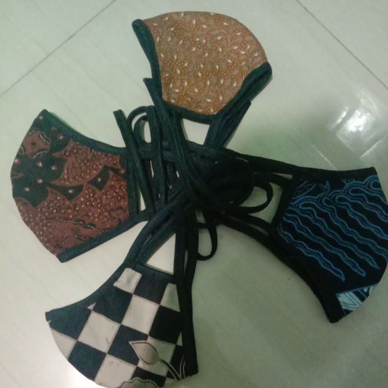 . masker batik tali hijab