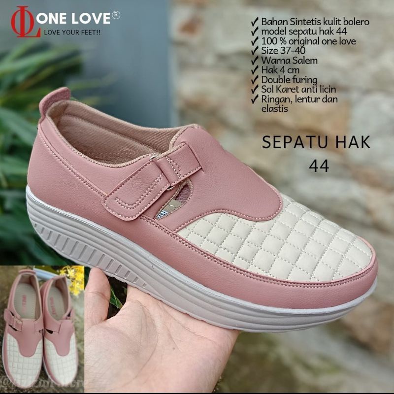 SEPATU WEDGES ONE LOVE TERBARU SEPATU PUTIH ONE LOVE ORIGINAL SEPATU WEDGES ONE LOVE
