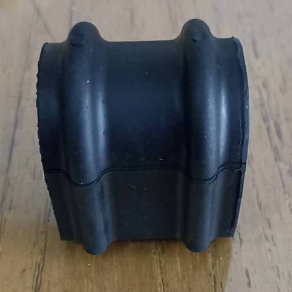 KARET STABIL DEPAN HYUNDAI MATRIX Limited