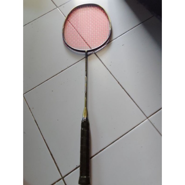 raket badminton leonepro