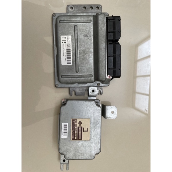 PAKET ECU + TCM Nissan Xtrail T30 2.5