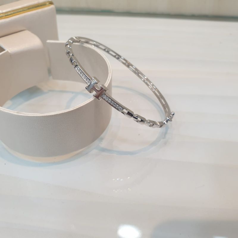 Gelang oval H mata emas asli