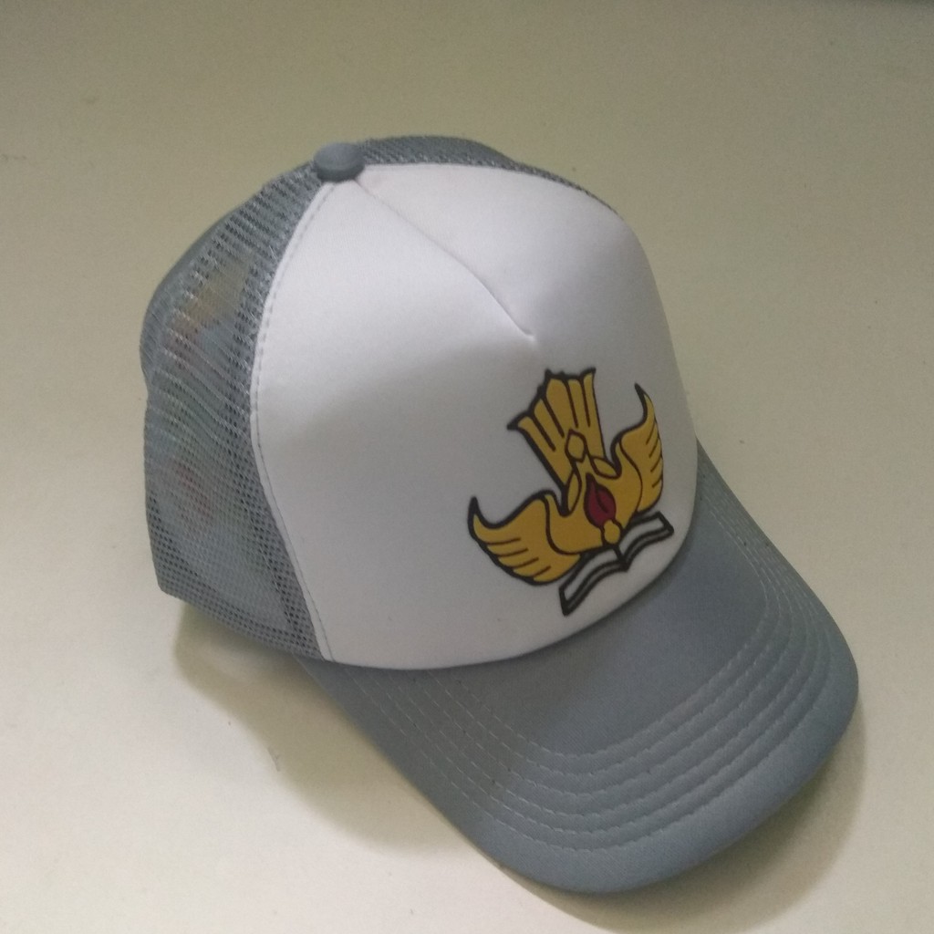 Topi sma jaring trucker generasi 90an