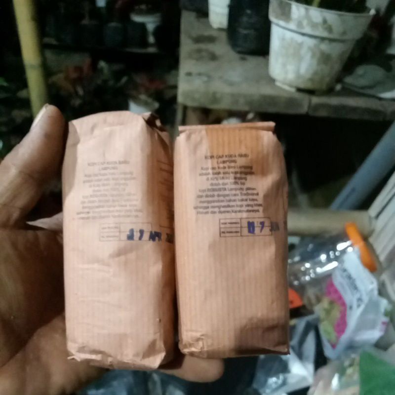 

KOPI BUBUK KHAS LAMPUNG NETTO 500 GRAM