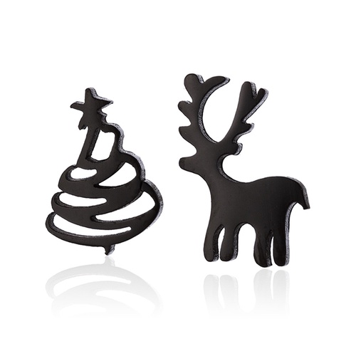 LRC Anting Tusuk Fashion Asymmetric Christmas Tree Fawn Stud Earrings Q37303