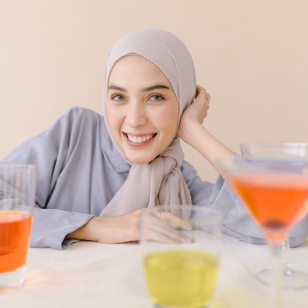 Lozy Hijab - Embroidery Signature Shawl Series 2 ( Pashmina Bordir Lozy x Hamidah )