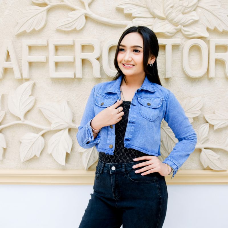 BAJU JAKET JEANS CROP TOP DENIM LEVIS WANITA REMAJA OVERSIZE SNOW BLACK BLUE KEKINIAN MODEL RAWIS SOBEK KOREA STYLE PREMIUM TERBARU MURAH JUMBO DEWASA VIRAL 2022