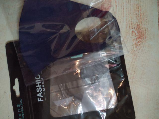 Masker Kain Murah Kemasan Plastik Satuan Bahan Scuba Model Korea Gramasi Cukup Tebal Bukan Tipis