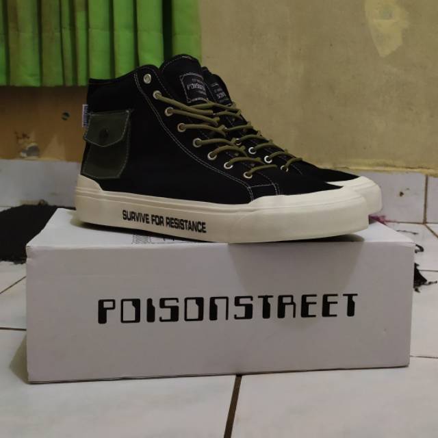 Sepatu Poison street vogue pocket classic