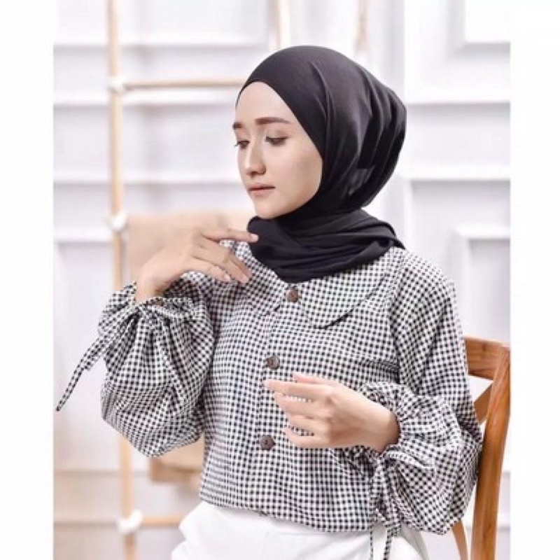 (COD) Blouse Rahel | blouse monez | Blouse Wanita Motif Kotak Bahan Creepe - Fit to L-Hitam