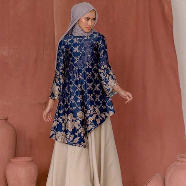 Flores Tunik Wearing Klamby