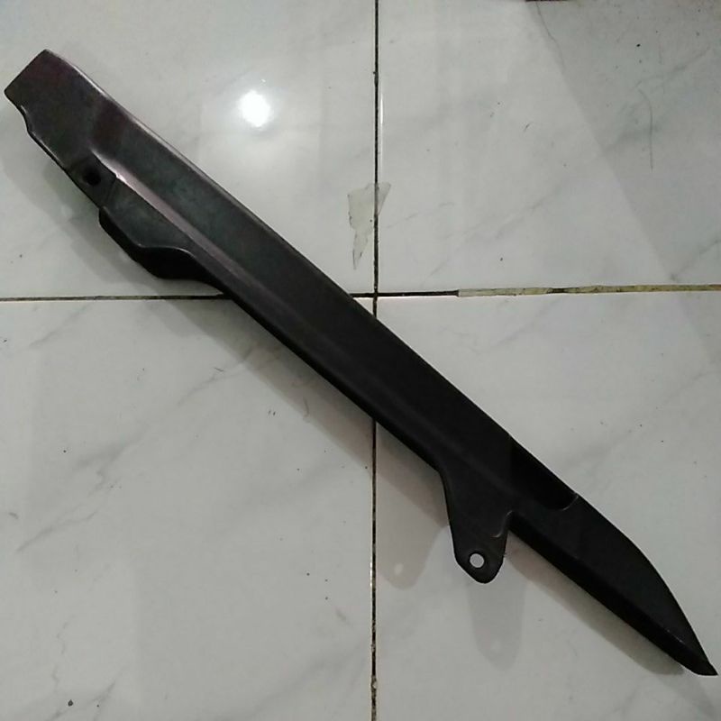 cover tutup keteng rantai gear belakang honda megapro lama.