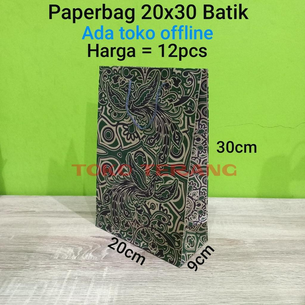 

Isi 12pc Paperbag 20x30 batik lusinan / tas kertas motif batik 20 x 30 / tas kertas batik / paperbag buku sarung