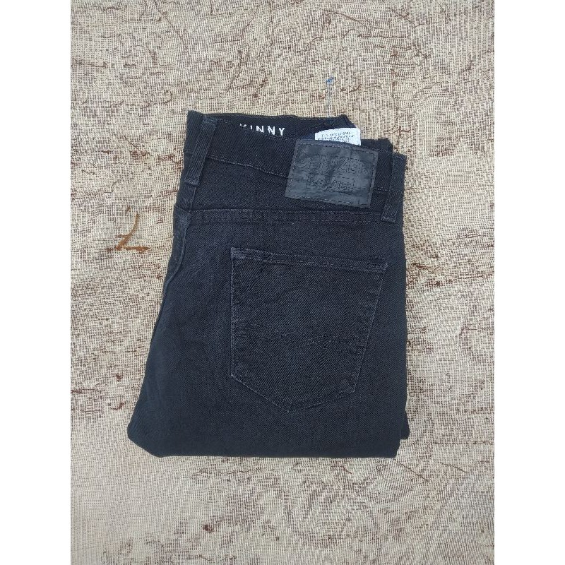 levis denizen 216 skinny fit hitam second original